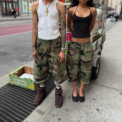 Y2K American Camo Shorts Camouflage Pattern Rough Edge Tassel Sweatshorts New Summer High Street Streetwear Unisex Baggy Shorts