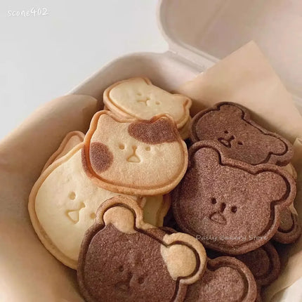 Cartoon Smiling Face Toast Biscuit Mould Bear Cat Fish Cookie Cutting Mold Fondant Cake Stamp Cookie Cutter Pastry Baking Tool