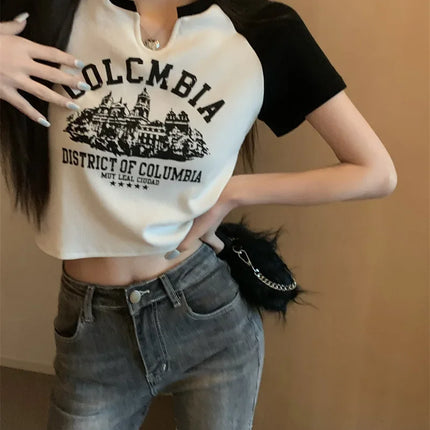 2023 New Summer Women's T-shirt American Style Vintage Design Sensibility Cropped Student Top Trendy V-neck Short Sleeves