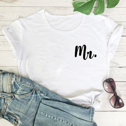 Mr Mrs Pocket Print T-shirt Casual Matching Newlywed Tees Tops Honeymoon Anniversary Gift Shirt Men Women Couples T-shirt